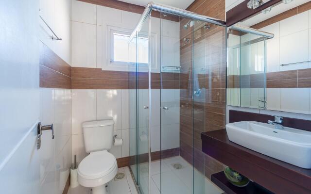 Casa ampla no segundo andar Canela RS RHO063