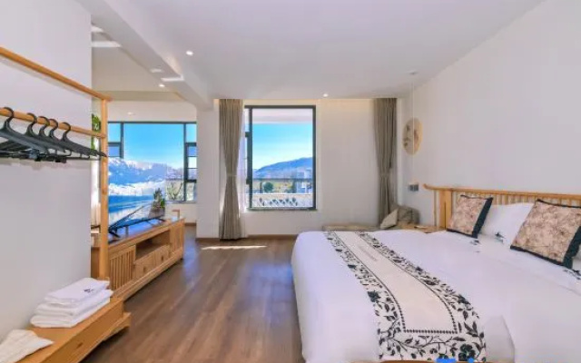 Dali Bright Moon Over Mountains & Sea · Sea View Garden Resort Guesthouse – Guest Rooms – Dali