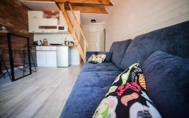 Lawendowo- sauna jacuzzi domki w ogrodzie i apartamenty w kamienicy