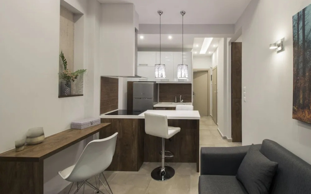 FLOW - White Tower Two Bedroom Suite