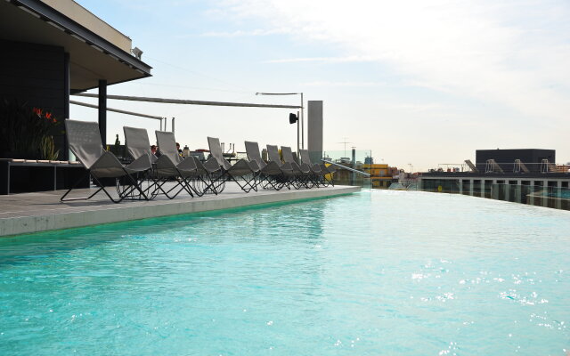 B-Hotel