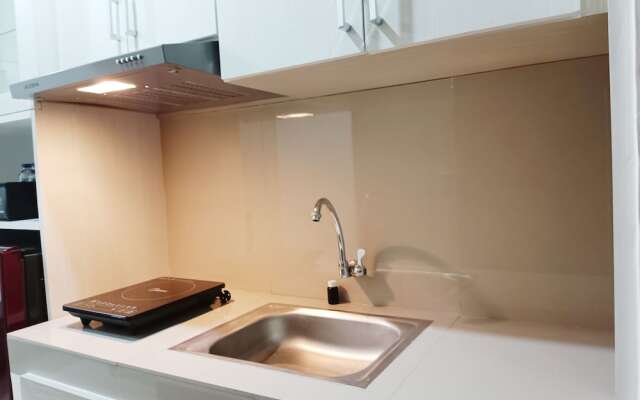 Homey And Tidy Studio Apartment At Vida View Makassar