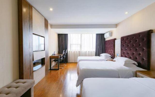Jingtone Hotel (Laibin City Square Wal-Mart Binjiangyuan)