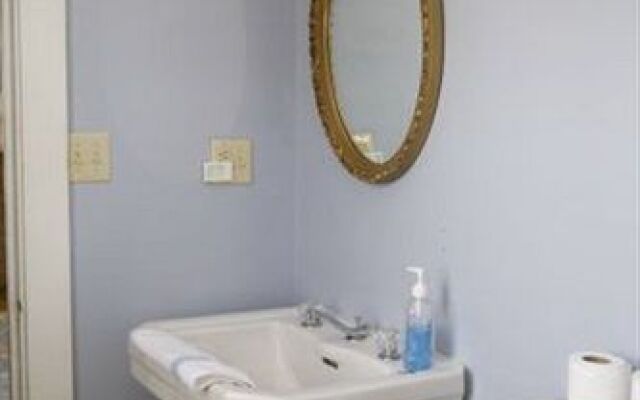 Simply Divine Bed & Breakfast