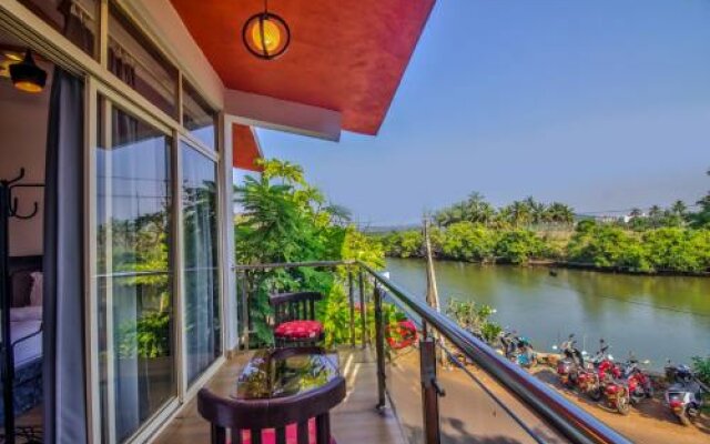 Amazing Baga River View 2BHK Apartment By Stay Over Home