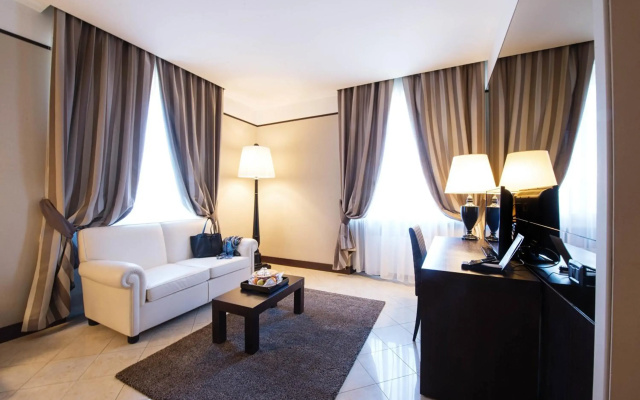 TH Roma - Carpegna Palace