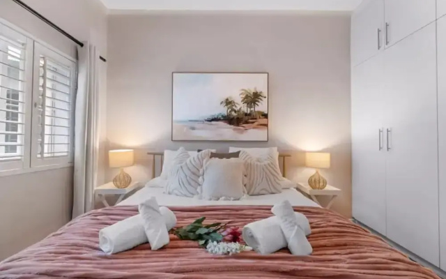 Cozy Oaks Apartment in Cape Town