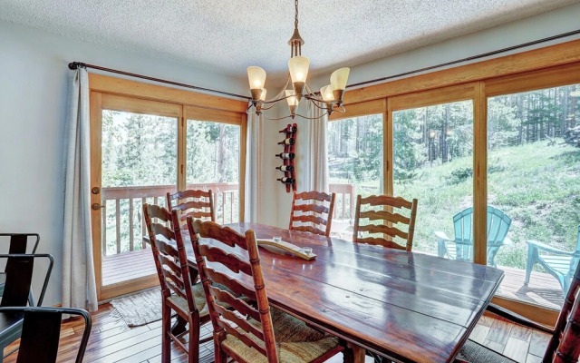 Sophie's Chalet 3 Bedroom Townhouse by RedAwning