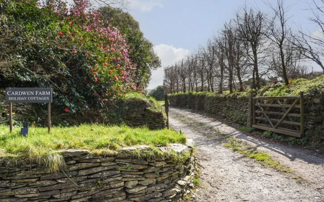 Lily Cottage