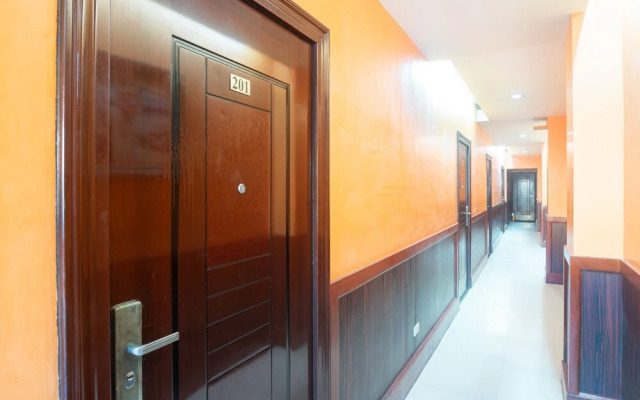 Oyo 159 San Remigio Pensionne Suites