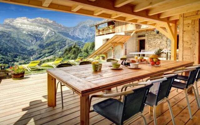 Chalet Ladroit - OVO Network