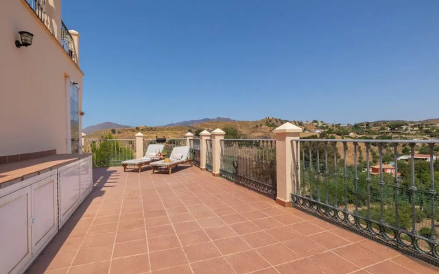 Luxury Mijas Golf, Pool & Pet Retreat