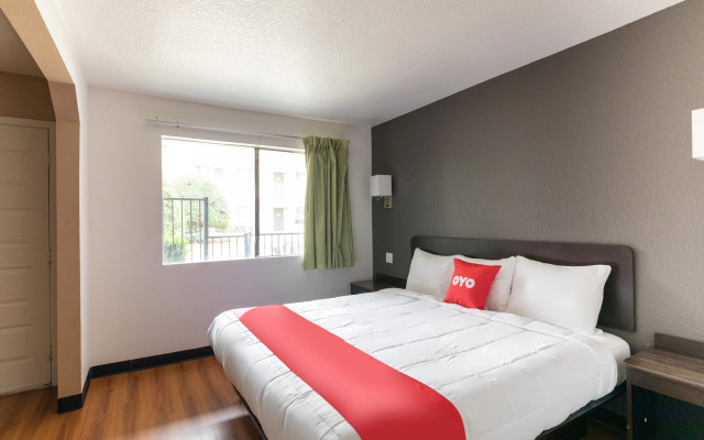 Studio 6 Irving, TX – DFW North
