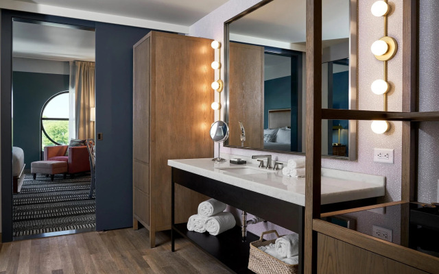 The Memphian, a Tribute Portfolio Hotel
