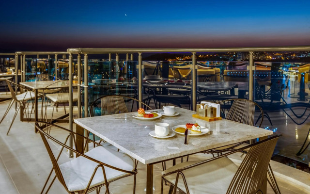 Signature Blue Resort Kuşadası