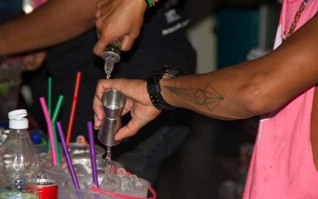 Bodega Phuket Party Hostel - Adults Only