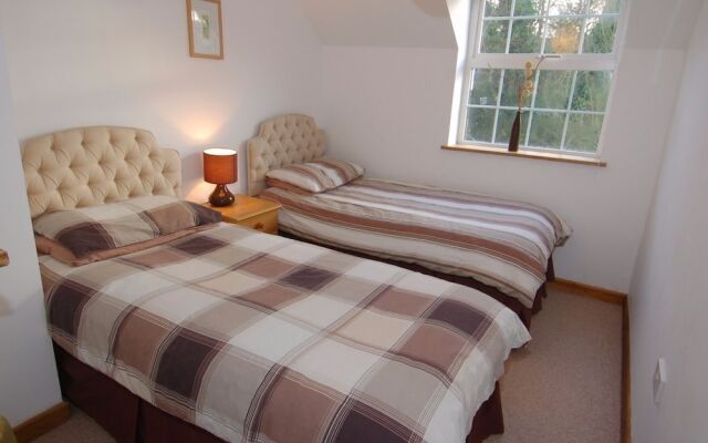 West Perry Hay, Bridport