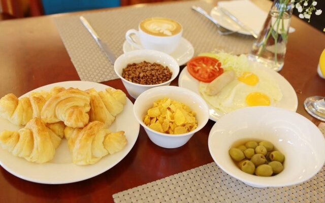 The Tray Hotel