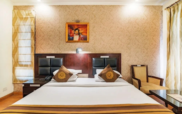 Royal Residence On MG Road