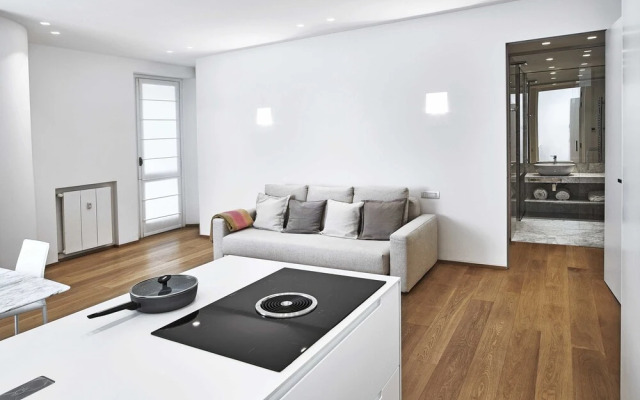 Lario Apartment
