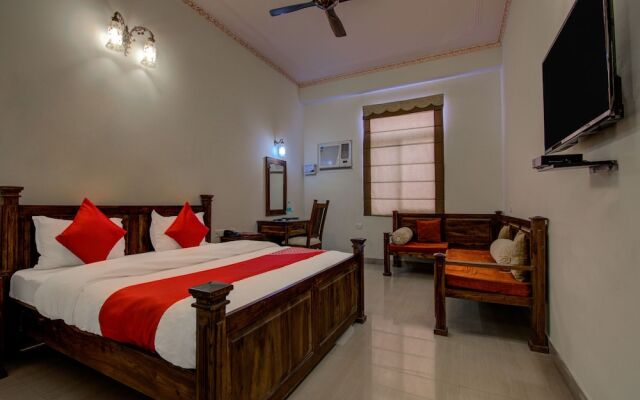 OYO 16433 Raj Kothi