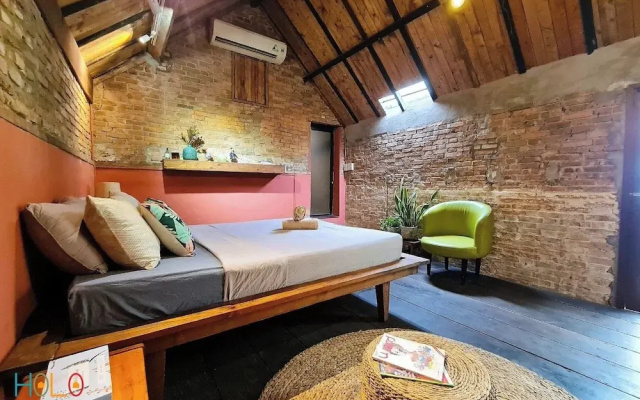 HoLo Bato SaiGon - Serviced HomeStay