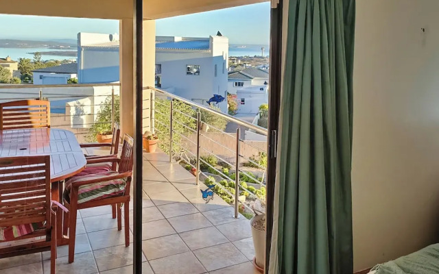 Sa-Ais, Langebaan 6-sleeper