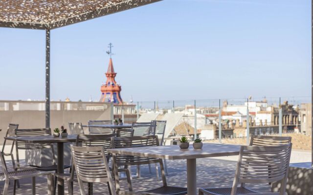 Hotel Macia Sevilla Kubb