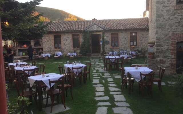 Agios Germanos Traditional Hotel