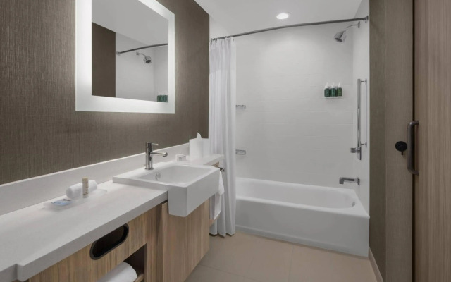 SpringHill Suites by Marriott Tuckahoe Westchester County