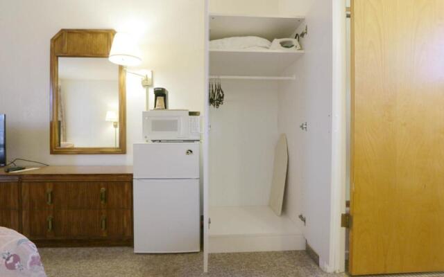 Town House Motel