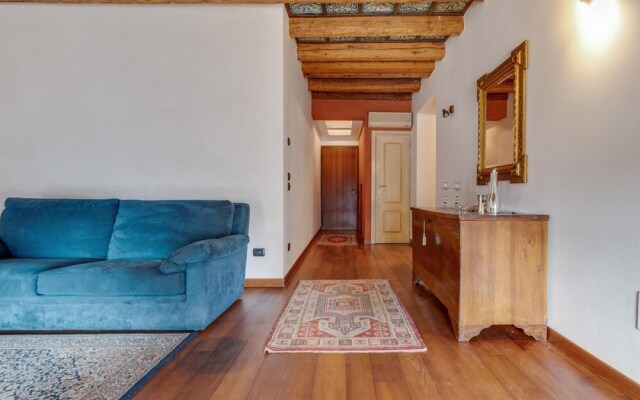 Classy 1 Bedroom in the Heart of Verona
