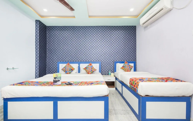 FabHotel Nest