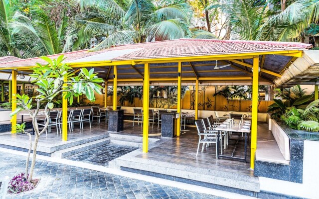 FabHotel Rajwada Baner