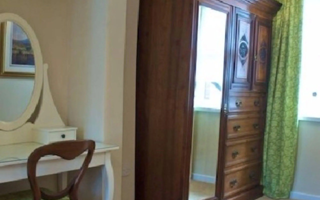 Ashbury Bed and Breakfast