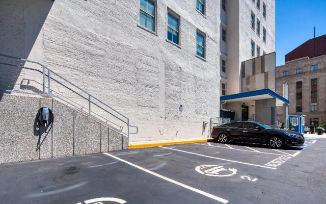 Holiday Inn Express Kansas City Downtown by IHG