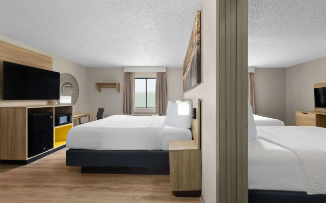 Days Inn by Wyndham Carthage