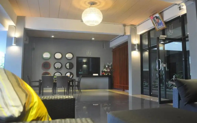 Kanyarat Lakeview Condominium by Wilai