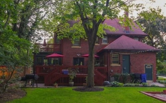 University Circle Bed and Breakfast