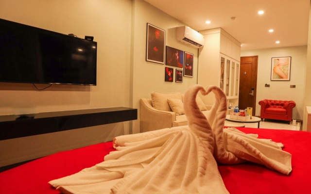 Golden Hotel – Guest Rooms – Hanoi