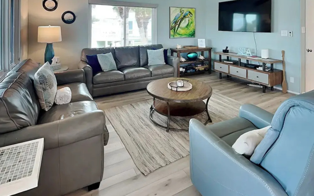 Reel Paradise by Ryson Vacation Rentals