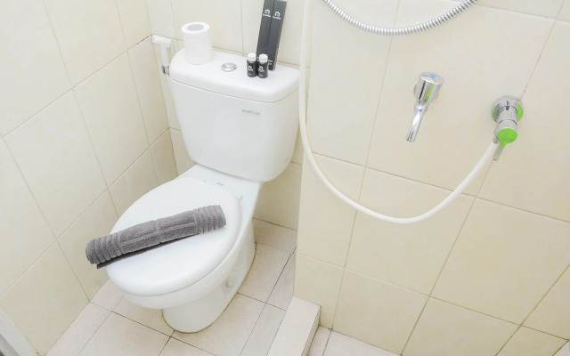 Relaxing Studio at Springlake Summarecon Bekasi Apartment