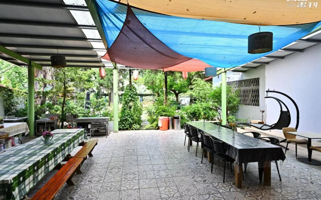 Niuniu & Meng Ka Homestay
