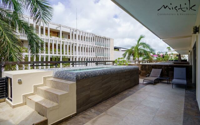 Aldea Thai Luxury Condohotel