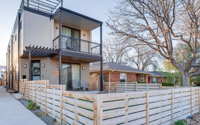 Modern Denver Vacation Rental W/ Rooftop Deck!