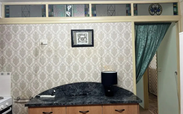 XYL guests house