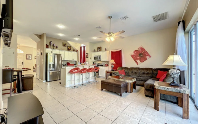 Scuttle Vacation Pool Home W Spa