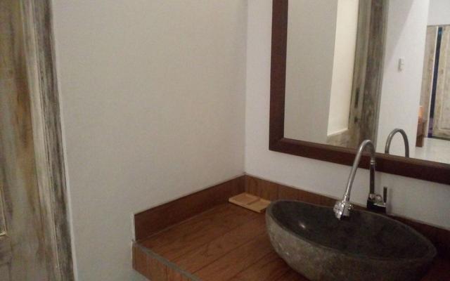 Krisna Homestay – Bathroom – Pemuteran