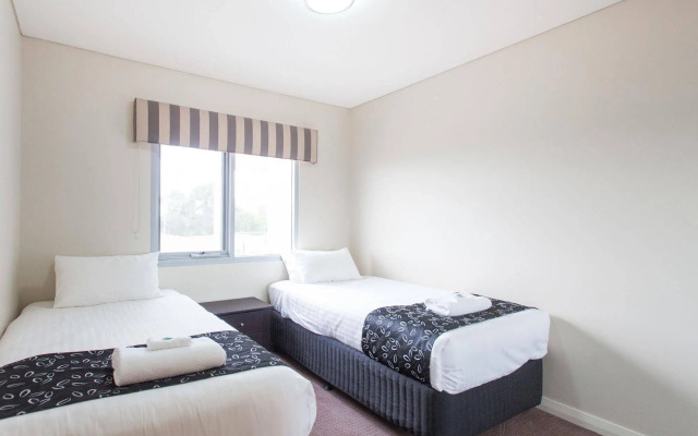 Spinnakers by Rockingham Apartments