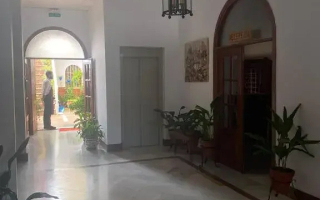 Fuente del Pino .